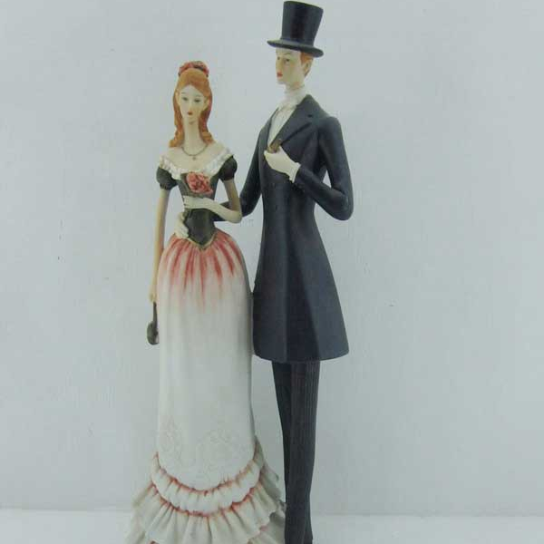 Elegant Porcelain Wedding Couple Bride Groom Wedding Cake Topper