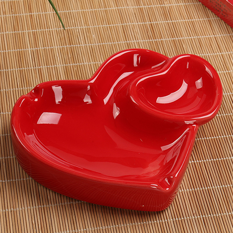 Double Heart Shaped Ashtray,Housewares Ashtray Collection soot Bedroom Living Room bar,Red