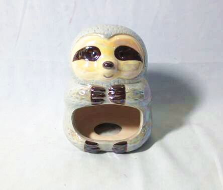 Ceramic cute cartoon sloth soap dishes ,dolomite sloth soap displyer