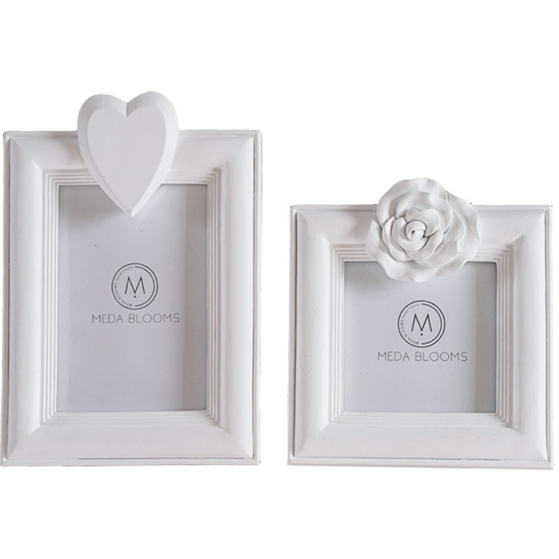 White Heart Shape Polyresin Picture Frame, Custom Design Flower Resin Photo Frame