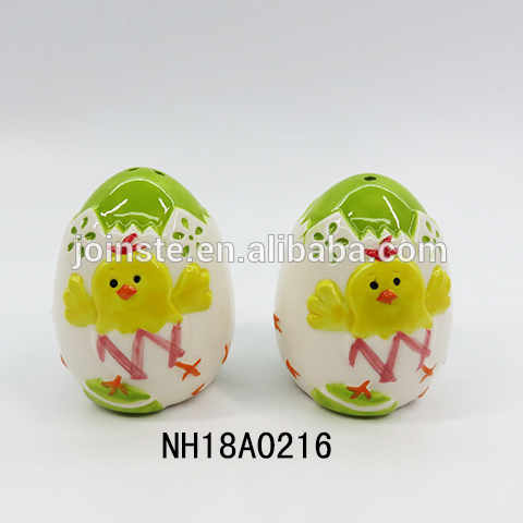 Ceramic chicks Mini Easter Egg pepper and salt set