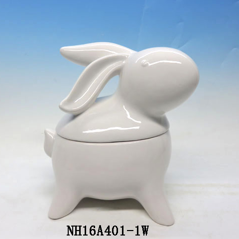 Pure white ceramic jars for food   simple design rabbit  shape cookie jar food grade  jars  with lids