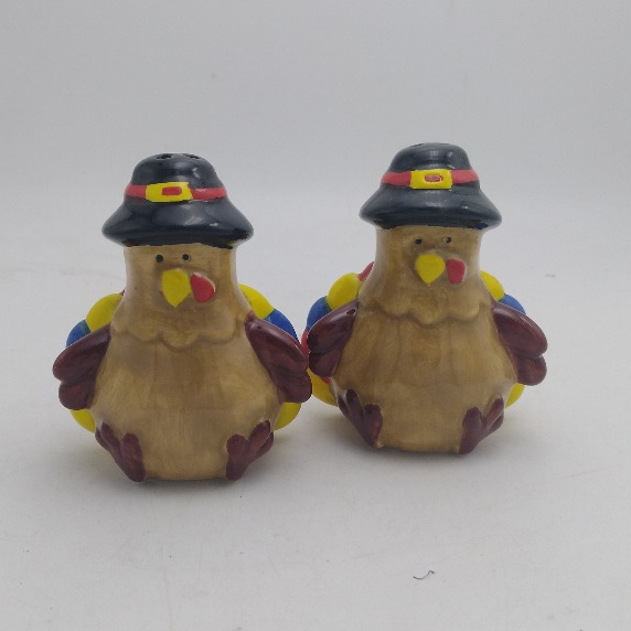 Thanks giving themed salt and pepper shaker , turkey shaped personalized salt and pepper shaker ceramic