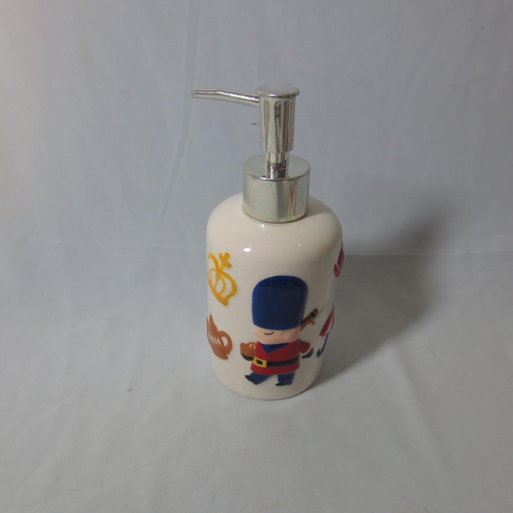British London Queen Royal Guard Soldier Hand Soap Dispenser, Liquid and Lotion dispenser, Ceramic