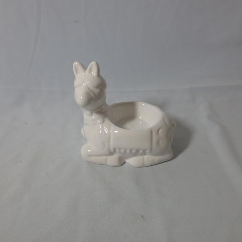 Customized alpaca decorative candlesticks and white ceramic candle holder