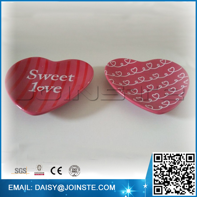 Heart shape plate decoration for wedding and engagement