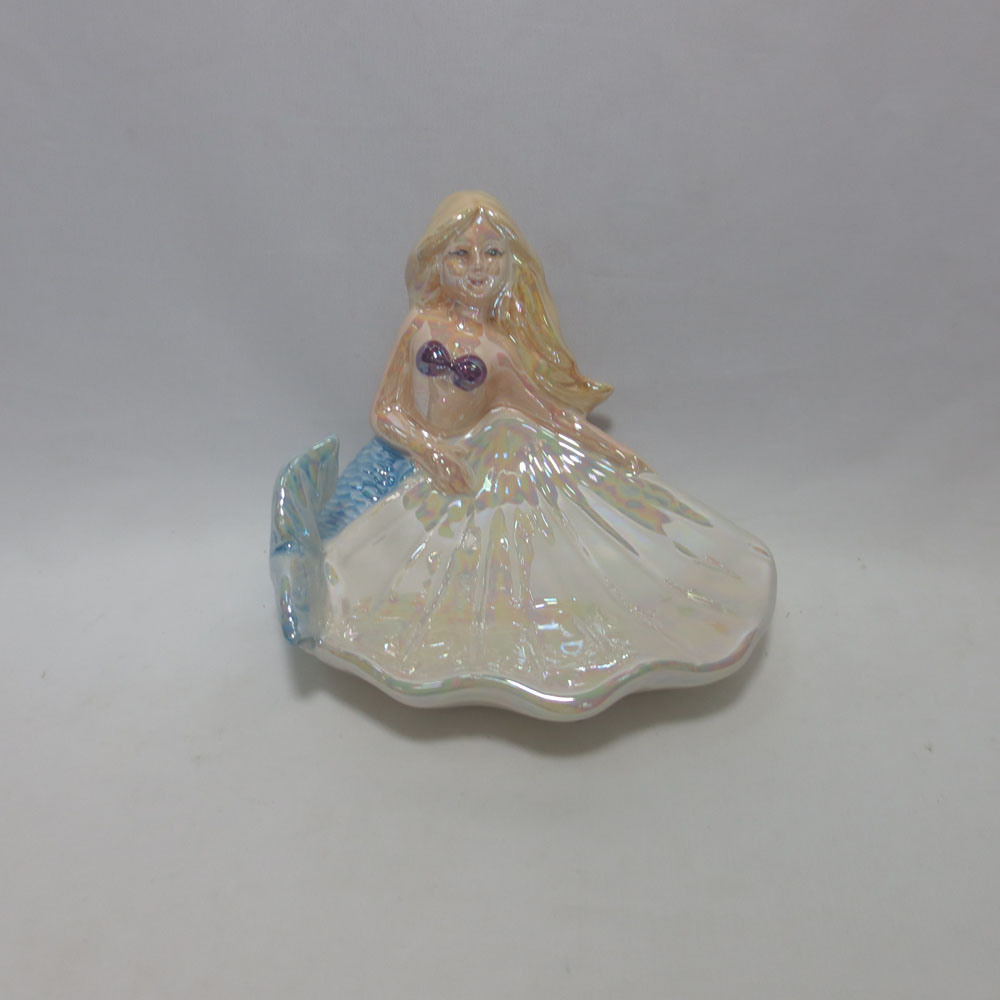 Home decor mermaid oanaments shell porcelain mermaid figurines Soap dish