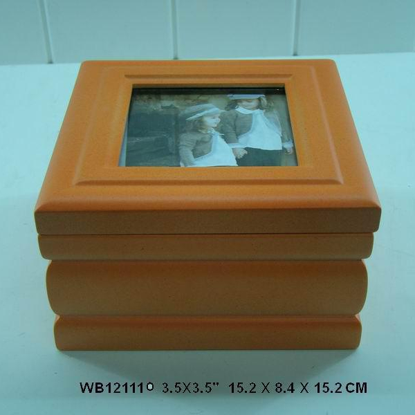 White and black color fancy wooden photo frame with box