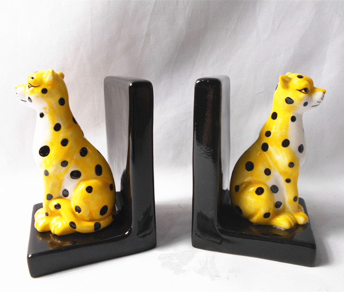 3D animal leopard ceramic bookends