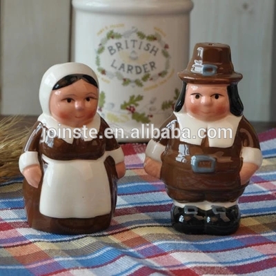 Customized man and woman shape ceramic salt and pepper shaker spice shaker