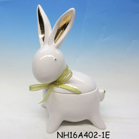 White  ceramic  rabbit shape  food container  food storage container   with gold