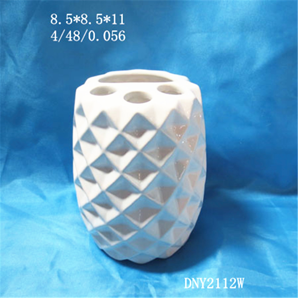 White ceramic toothbrush holder pineapple shape toothbrush holder novelty