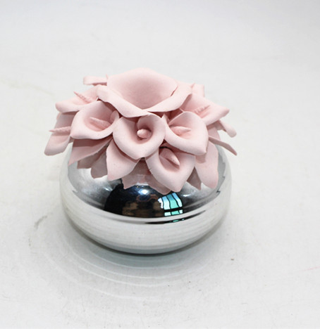 Elegant ceramic small perfume difuser bottles with rose on top