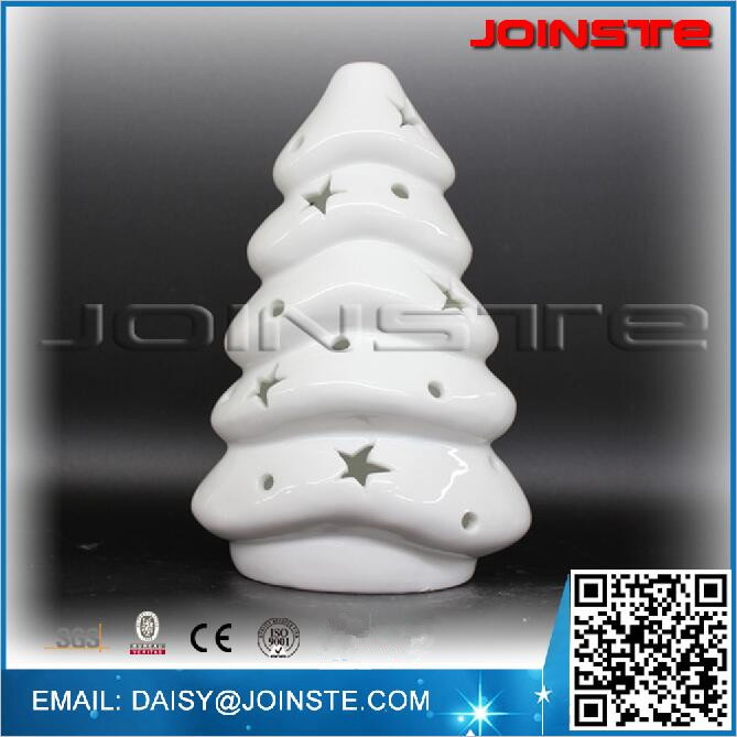 unpainted figurine, white ceramic ornaments pottery