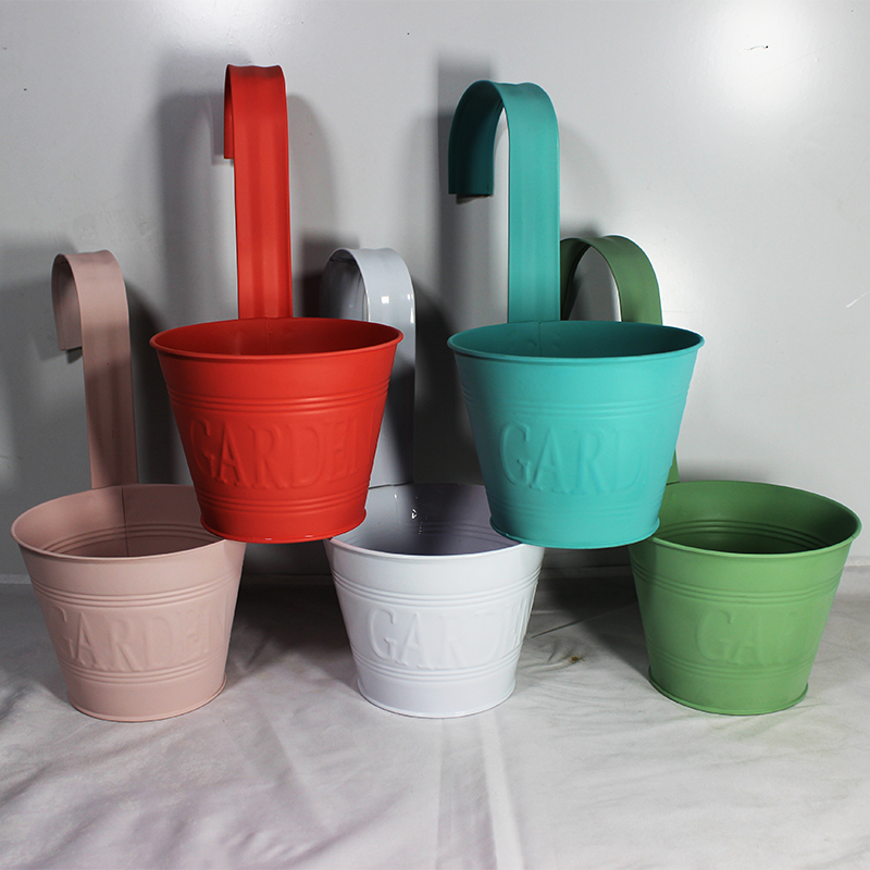 Colorful Balcony Flower Garden Pot in metal material