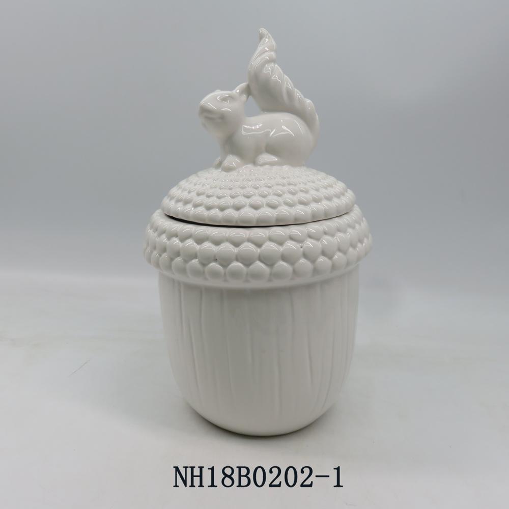Pure white  pine cone shape cookie jar  custom ceramic clay cookie jar set with squirrel  lid
