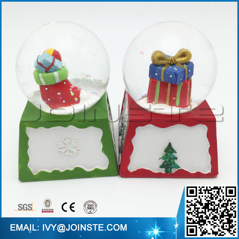 2015 new design Christmas mini snow globes wholesale