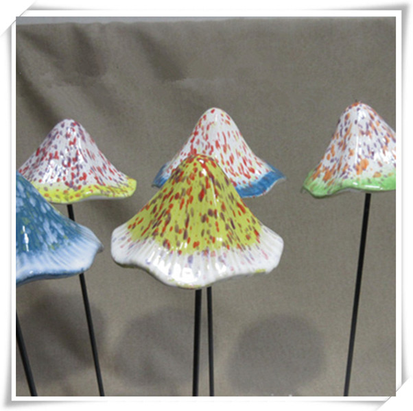 Mini mushroom statue ceramic mushroom for garden decoration