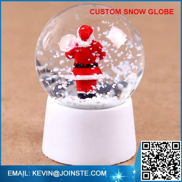 Customized base Christmas snow globe,Glass snow globe,snow ball