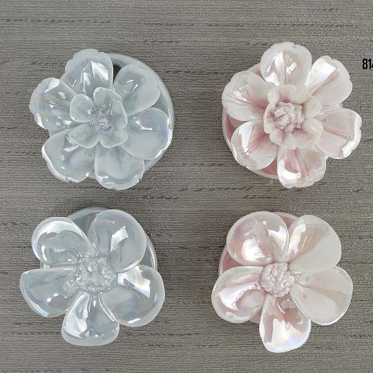 Porcelain flower design ceramic different kinds flower hanging decoration