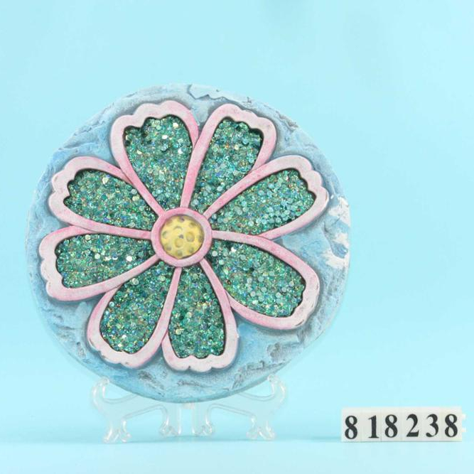 7 Daisy Garden Stepping Stone  Decorative, Colorful, Durable, Stepping Stone Ideal Yard, Walkway Garden  Resistant Cement