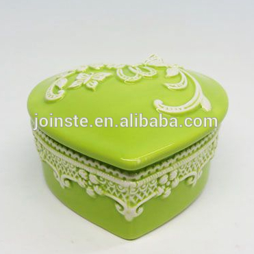 Custom modern green heart shape ceramic ring box candy box best gifts