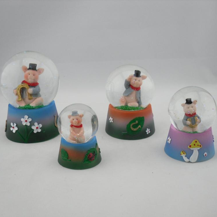 Resin piggy snow globe pig figurine water globe