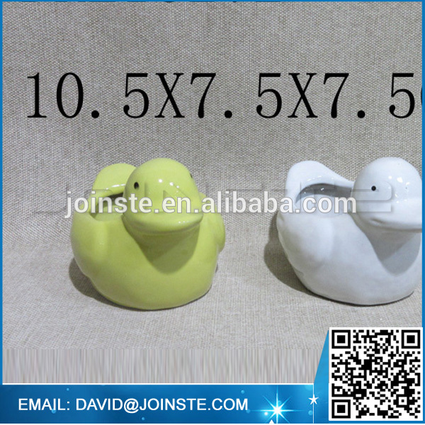 Ceramic duck shape flower pot