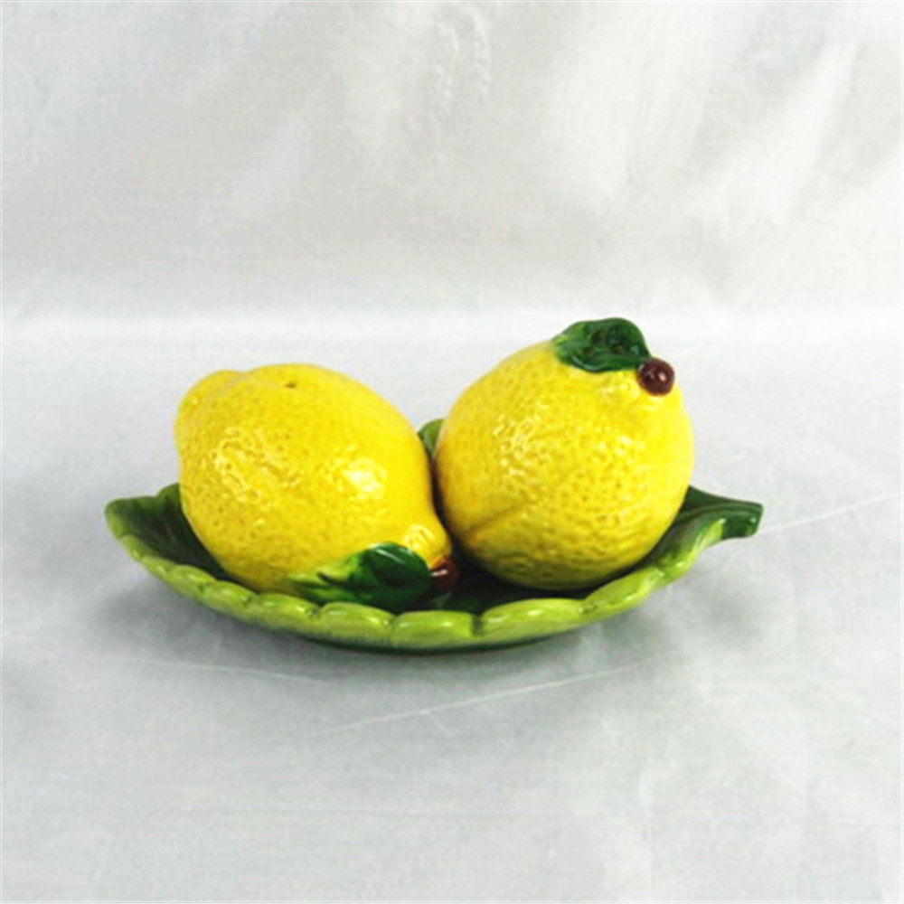 Promotional ceramic spice bottle hand made lemon shape salt & pepper bottle