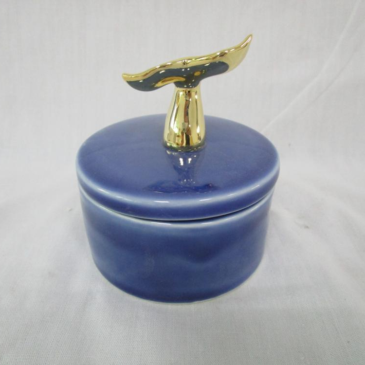 Ceramic Golden Whale Tail Ring Holder,Whale Jewelry Holder Trinket Box Ring Dish for Earring Bracelet Key Necklace Wedding Gift