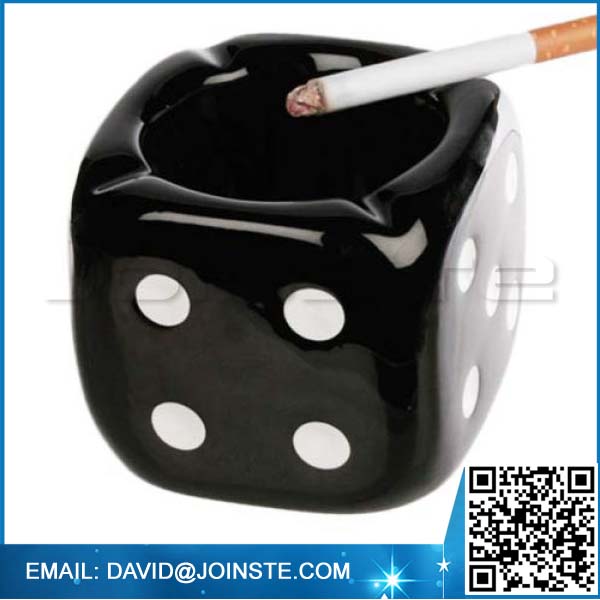 Dice ceramic ashtray portable porcelain ashtray