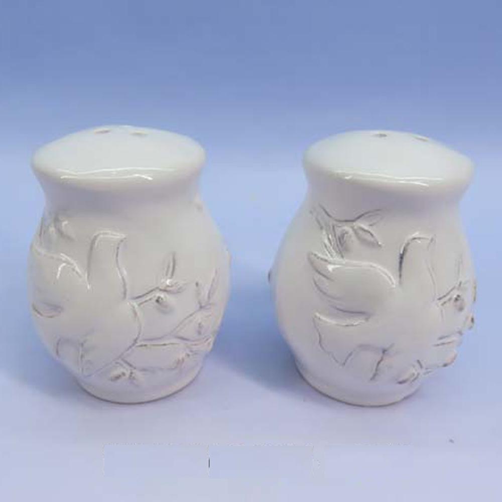 Ceramic embossed salt and pepper set,salt and pepper shakers