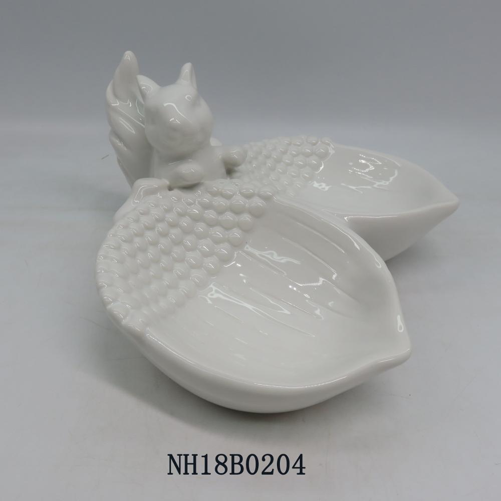 Nut Bowl Snack Serving Dish – Ceramic Squirrel Stand Candy Dish for Pistachio, Peanuts, Edamame,Acorn