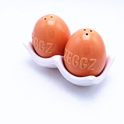 Ceramic egg salt and pepper set with holder