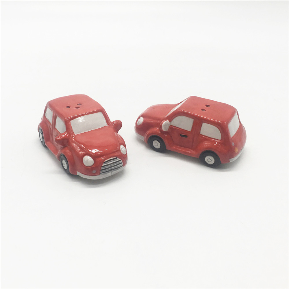 Red  car  shaped salt & pepper shakers ceramic  hand made funny  salt and pepper shaker set