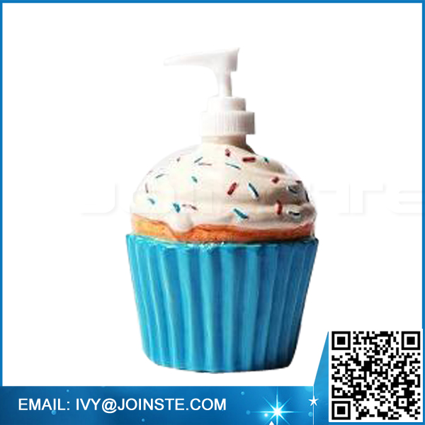 Unique design soap dispenser cupcake soap dispenser ceramic lotion dispenser