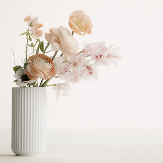 Classic design ceramic flower vase