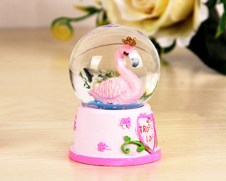 2019 Custom flamingo design glass snow globe for home deco, bird shape glass ball