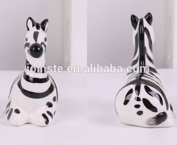 Customized disposable zebra ceramic salt and pepper shaker for kitchen