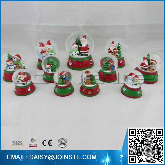 Christmas Theme and Europe Regional Feature musical snow globe