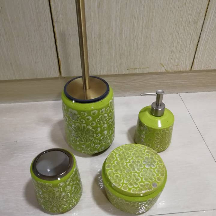 Wholesale galzed  gypsophila  ceramic bathroom accessories set porcelain