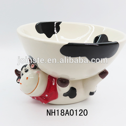 Ceramic cartoon laying cow embraced bowl