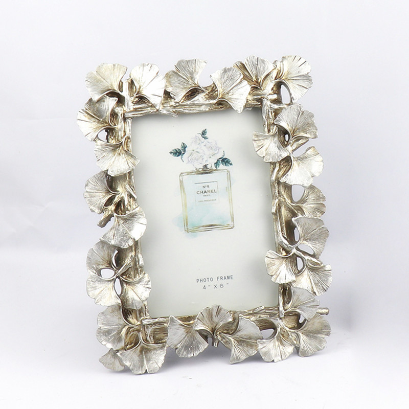 Ginkgo leaves photo frames with resin material for sales