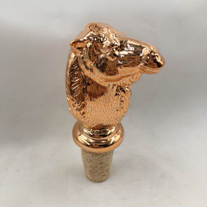 Gold color Camel head Shape Wine bottle stopper, Ceramic, Custom whisky bottle stopper
