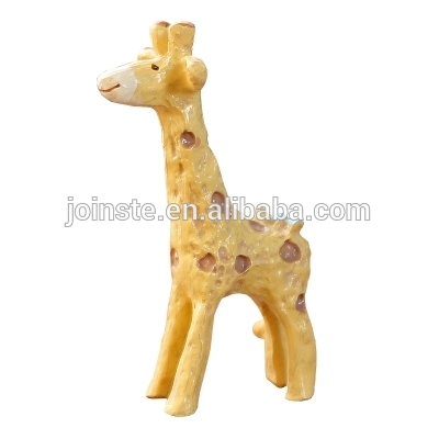 Custom cheap resin yellow giraffe home decoration species high quality