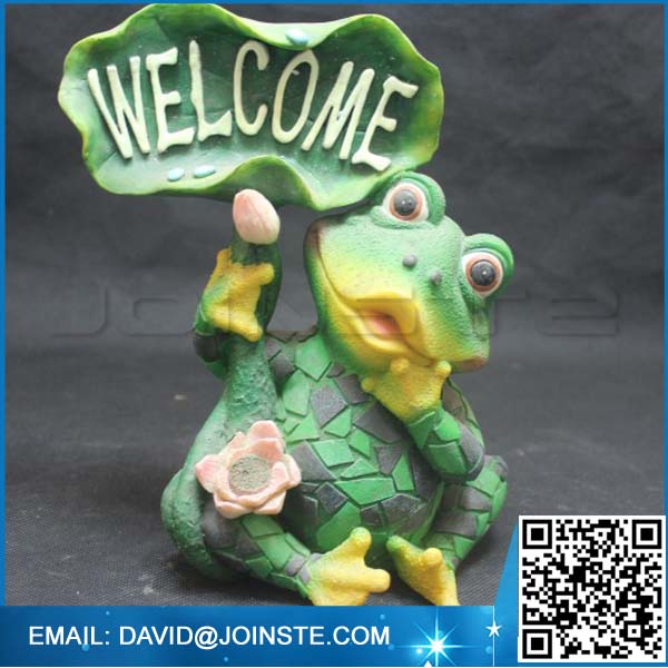 Garden ornaments frog sculpture