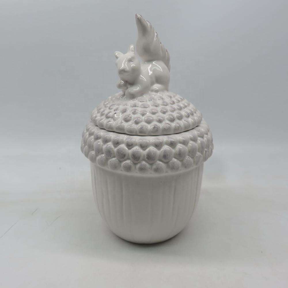 2019 New design ceramic squirrel cookie jar,white pinecone cookie jar,Custom Cookie Jars