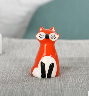 Ceramic cartoon fox shaped salt and pepper shakers