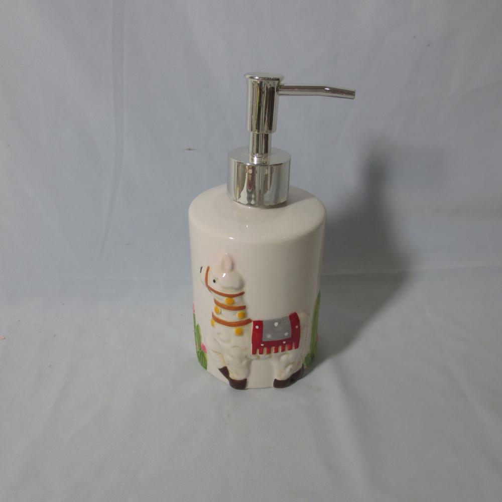 Llama design ceramic lotion pump bottle liquid container, Ensemble Bath Accessory Set