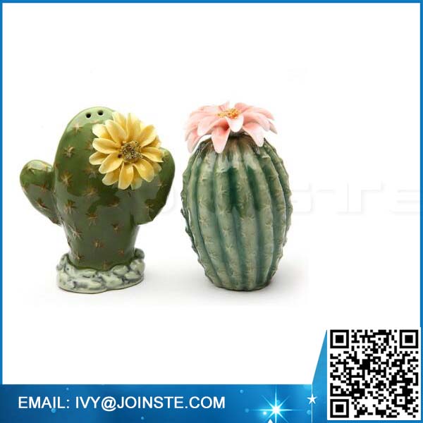 ceramic cactus salt and pepper shakers ,ceramic S&P shaker/shakers